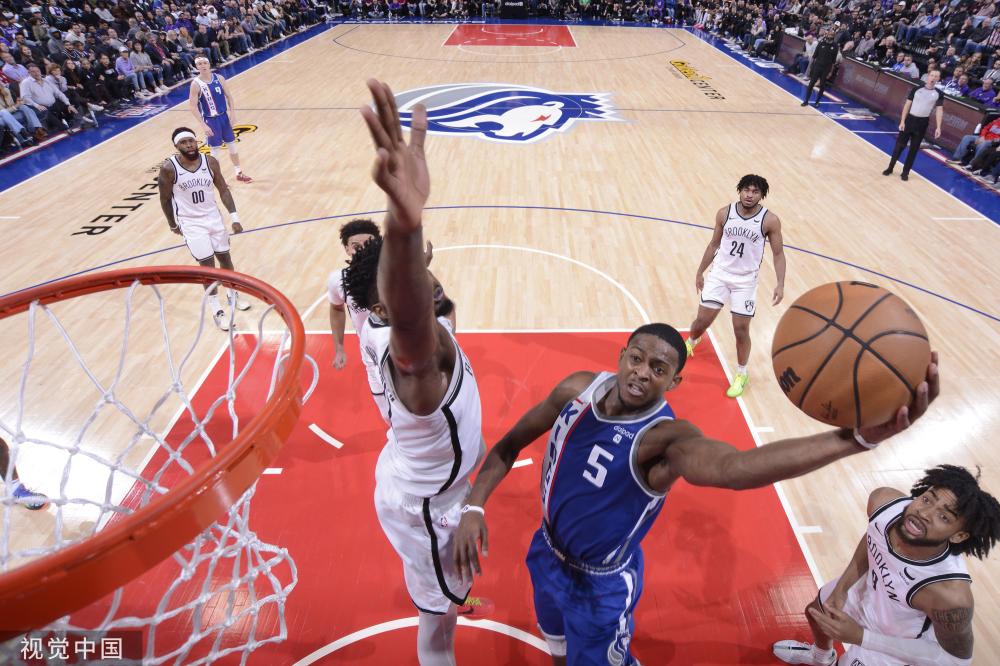 球员树立了 球员树立了