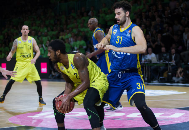 势拿下胜利 势拿下胜利