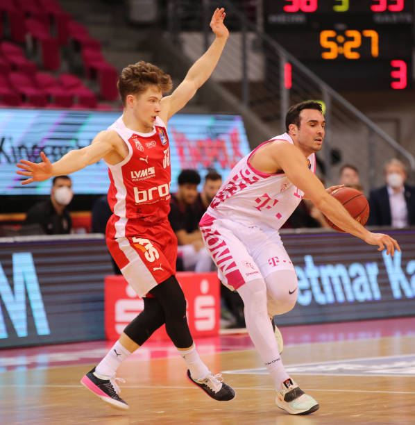 用粤语交流 用粤语交流