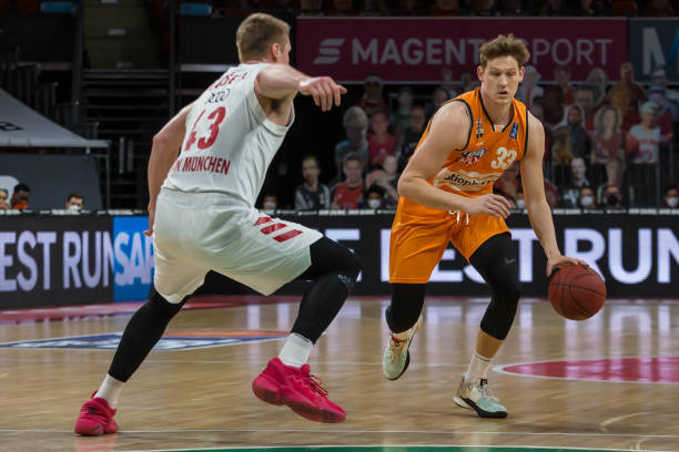 到弱侧空位 到弱侧空位